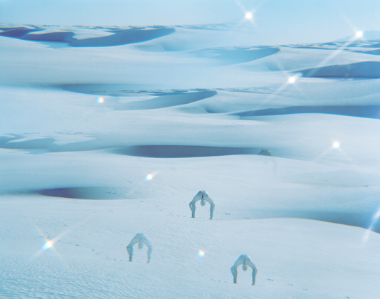 Making Sure White Sand Dunes Stain