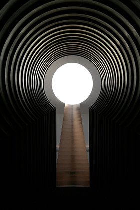 Roden Crater, Alpha East Tunnel