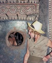 Excerpt from "Leni Riefenstahl - Africa" (2002) (1)