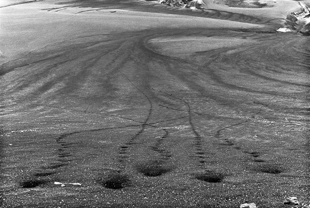 Five Stones, Iceland (1974)