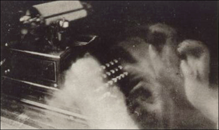 Typist (Dattilografa), 1911