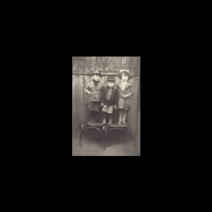 Untitled 29, 2008 3.4 x 5 cm