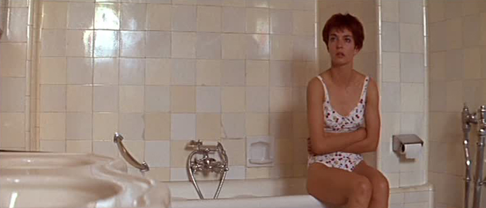 Anne Parillaud as "Nikita" in LA FEMME NIKITA