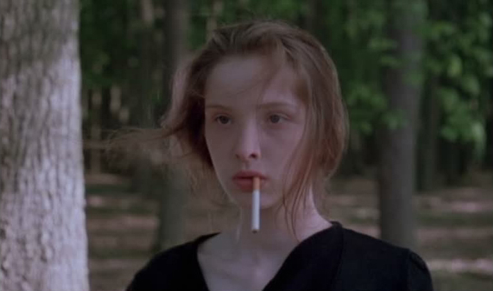 Julie Delpy as "Lise" in MAUVAIS SANG