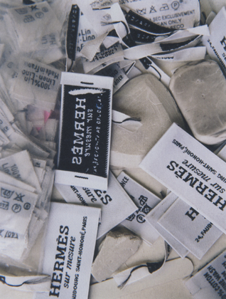 La Maison Vol.4: Les Vêntements/Clothes