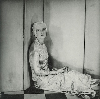 smaller_SIR-CECIL-BEATON_BABA-1925