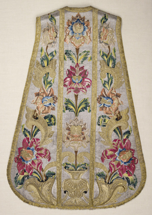 Spanish Chasuble of Linen, Silk, and Metal Thread, 1725–1775. Fine Arts Museum of San Francisco, gift of Archer M. Huntington