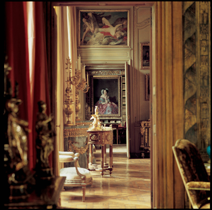 Photo by Derry Moore