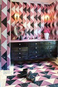 Punk-inspired girls bathroom, Image by Grey Crawford