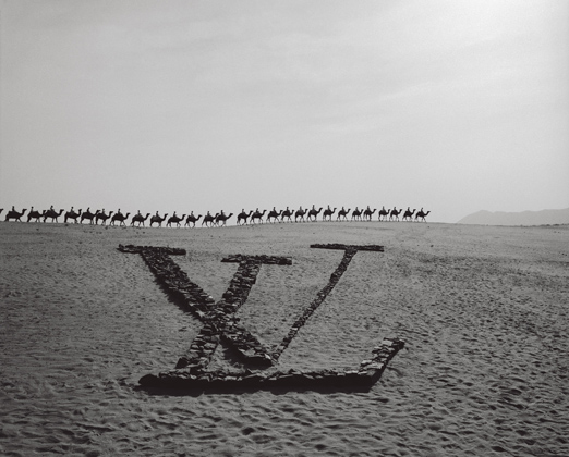 Camels and Desert, Le LV en pierres, Ceuvre Louis Vuitton, Pushkar, Rajasthan by Jean Lariviere 1988. Louis Vuitton collection