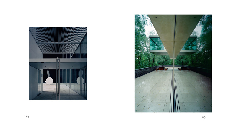 Left: Geometric Mouse, Scale A, White (1975), Claes Oldenburg, MoMA NYC, November 2004 ; Right: House in Germany (2003), John Pawson, October 2003