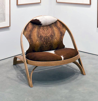 Chair/Chair, (1987 and 2007). Image courtesy of David Nolan Gallery