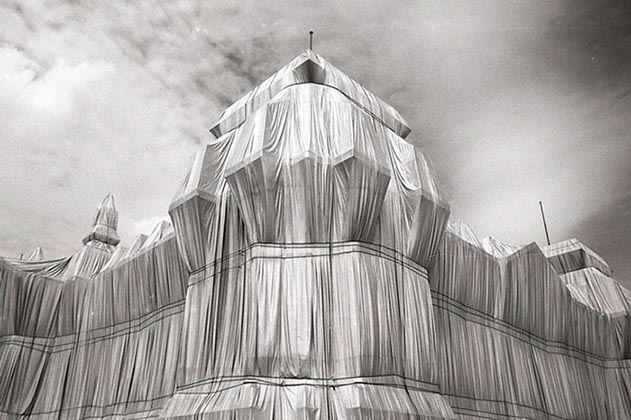 Wrapped Reichstag (1971-75)