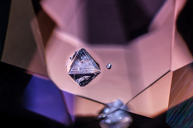 Negative Crystal in Spinel