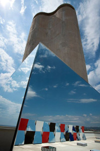Défini, Fini, Infini, installed on the roof of Le Corbusier's Cité Radieuse in Marseille (2014)