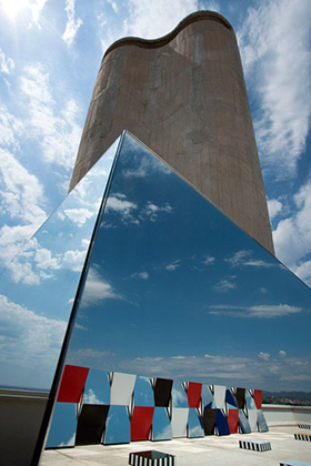 Défini, Fini, Infini, installed on the roof of Le Corbusier's Cité Radieuse in Marseille (2014)