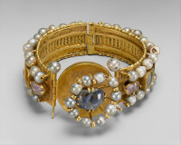 Jeweled Bracelet (500-700)