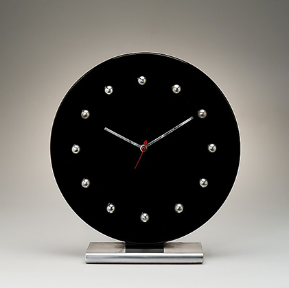 Gilbert Rohde, Electric clock (1933)