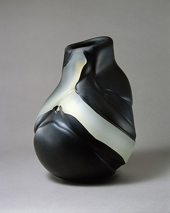 Hisatoshi Iwata, Vase, (1979)