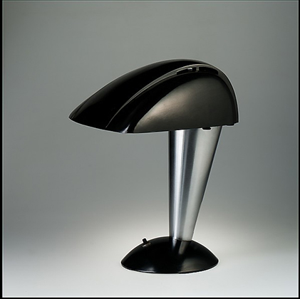 Walter Dorwin Teague and Frank Del Giudice, Polaroid Desk Lamp 114 (1939)